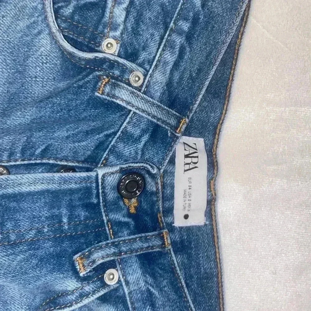 Zara Denim Mom Jean Shorts